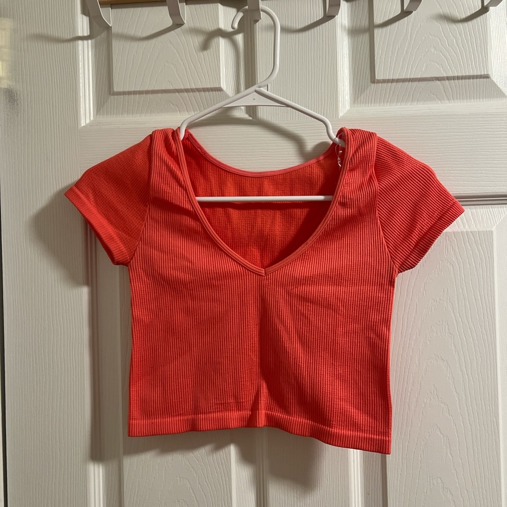 Coral V-Neck Ribbed Crop Top
